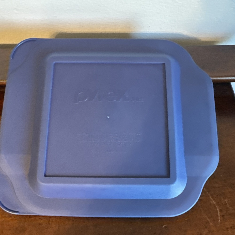 222-PC Pyrex Ware Blue Replacement Lid 222-PC